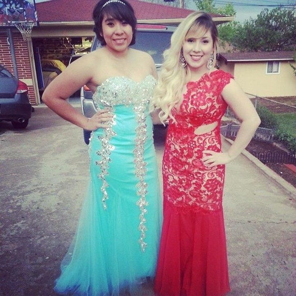 Red prom dress size M - Picture 3 of 3